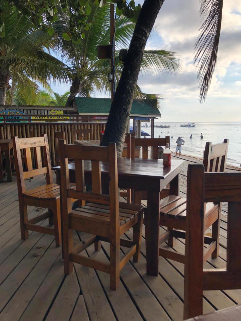 Bananarama Dive & Beach Resort West Bay Exterior foto