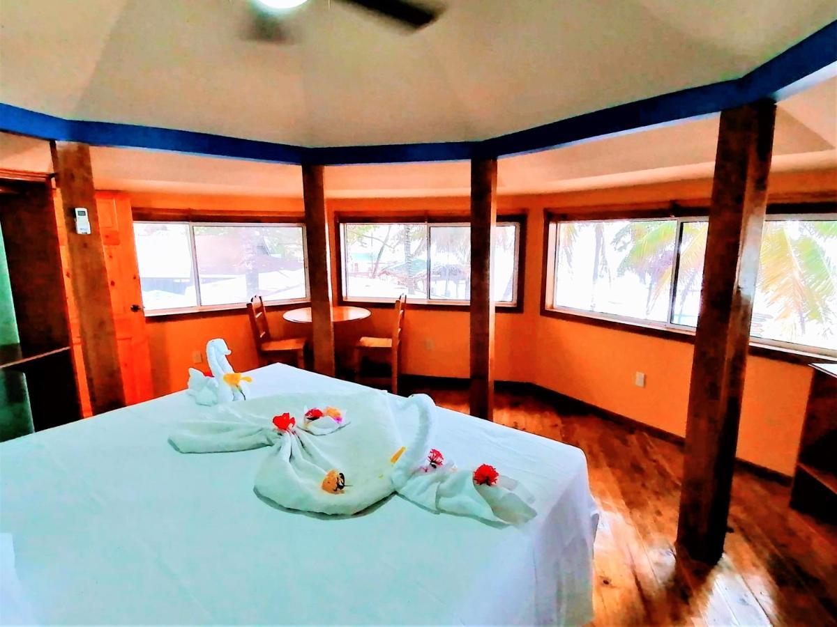 Bananarama Dive & Beach Resort West Bay Exterior foto
